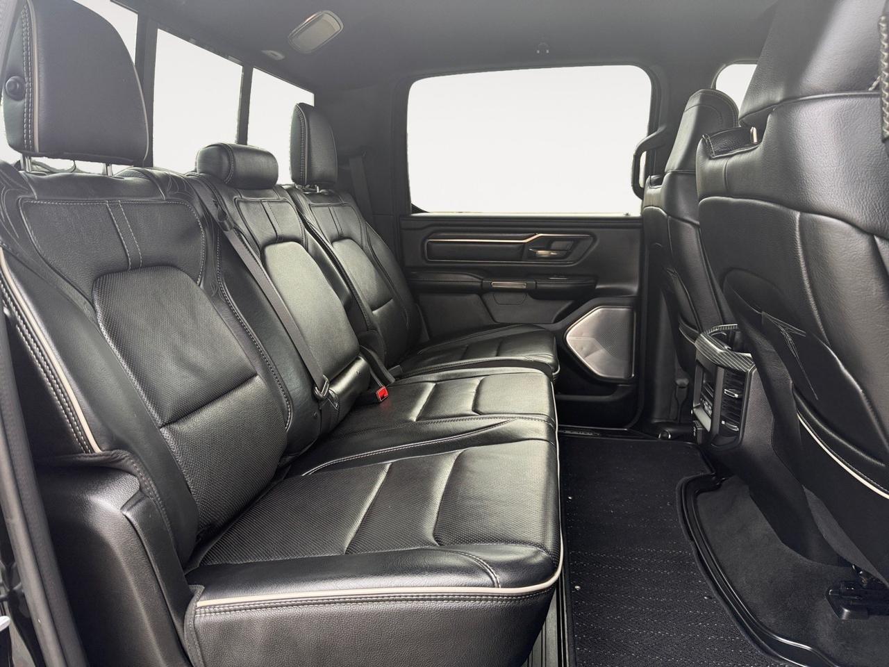 2020 Ram 1500 Limited, HEATED AND VENTILATED SEATS, HEATED AND VENTILATED REAR SEATS, HEATED STEERING WHEEL, TOW HOOKS, SLIDING REAR WINDOW, WIRELESS PHONE CONNECTIVITY, POWER RUNNING BOARDS, TOW PACKAGE, CLEAN CARFAX, ONLY 1 OWNER, POWER THAT PULLS ITS WEIGHT!!! Norfolk VA