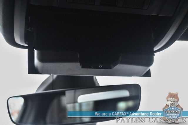 2020 Ram 1500 Lone Star / 4X4 / 5.7L V8 eTorque / Crew Cab / Auto Start / Off-Road & Big Horn Level 1 Pkg / Power Premium Cloth Seats / Apple CarPlay & Android Auto / Keyless Entry & Start / Tow Pkg / 22 MPG Anchorage AK