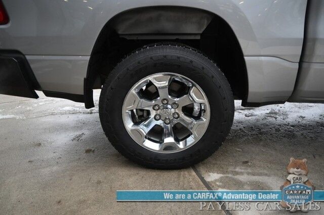 2020 Ram 1500 Lone Star / 4X4 / Crew Cab / 5.7L V8 eTorque / Auto Start / Off-Road & Big Horn Level 1 Group / Power Premium Cloth Seats / Apple CarPlay & Android Auto / Keyless Entry & Start / Tow Pkg / 22 MPG Anchorage AK