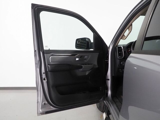 2020 Ram 1500 Lone Star Crew Cab RWD *BIG HORN, 5.7L V8, BACKUP-CAMERA, COLOR TOUCHSCREEN, PARK ASSIST, CRUISE CONTROL, PUSH BUTTON START, ALLOY WHEELS, BLUETOOTH, ANDROID & APPLE Round Rock TX