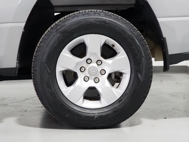 2020 Ram 1500 Lone Star Crew Cab RWD *BIG HORN, 5.7L V8, BACKUP-CAMERA, COLOR TOUCHSCREEN, PARK ASSIST, CRUISE CONTROL, PUSH BUTTON START, ALLOY WHEELS, BLUETOOTH, ANDROID & APPLE Round Rock TX