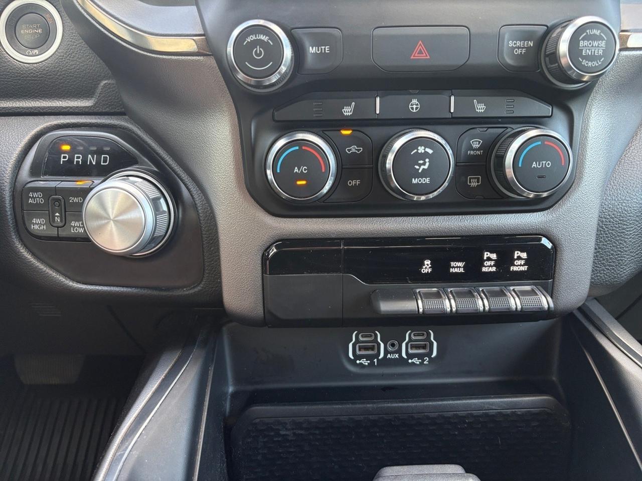 2020 Ram 1500 Rebel/Sport, TOW PACKAGE, RUNNING BOARDS, POWER TAILGATE, BACKUP CAMERA WITH PARKING SENSORS, POWER FOLDING MIRRORS, REMOTE START, HEATED STEERING WHEEL & SEATS, APPLE CARPLAY/ANDROID AUTO, LOW MILES, THIS TRUCK IS IN PERFECT CONDITION! Virginia Beach VA