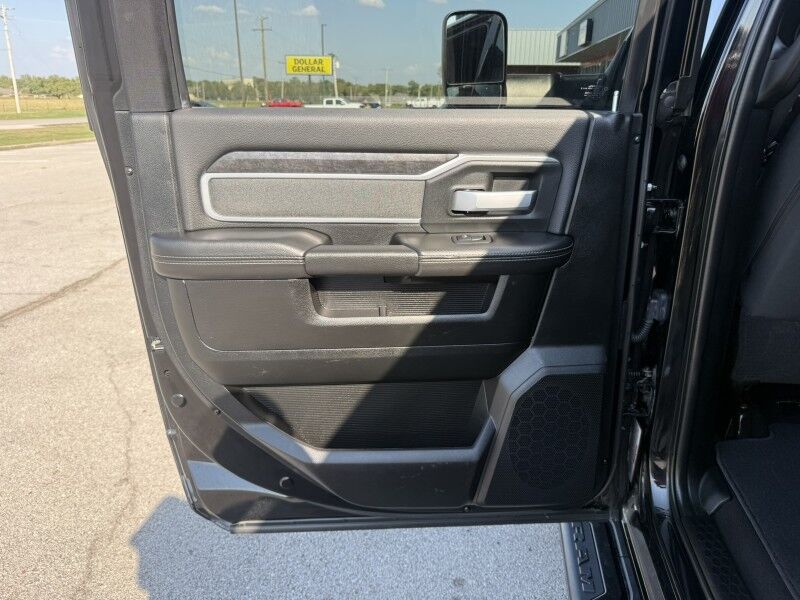 2020 Ram 2500 4x4 6.4L Hemi V8 Lone Star Night Edition Collinsville OK
