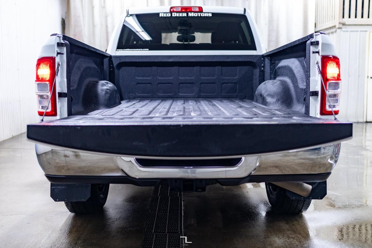 2020 Ram 2500 4x4 Crew Cab Big Horn HEMI BCam Red Deer AB