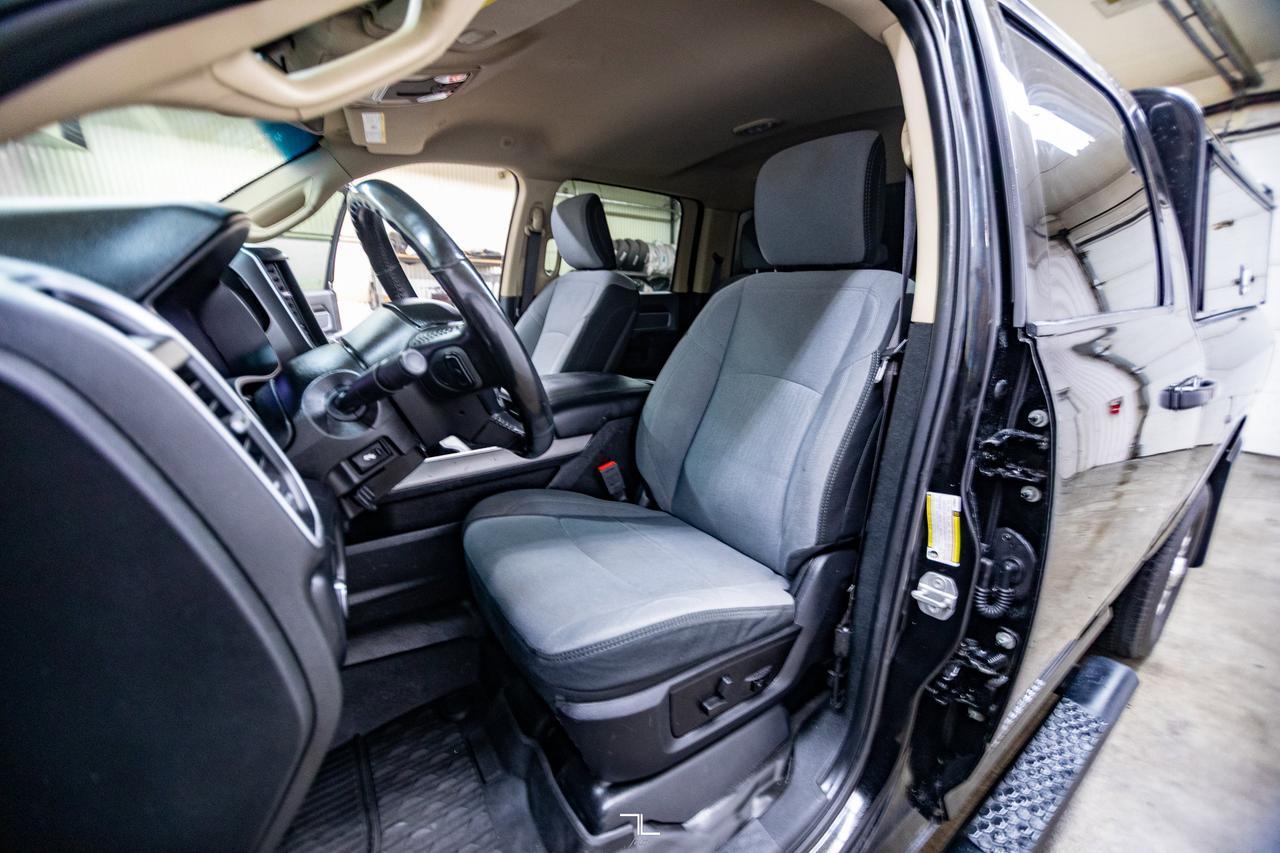 2020 Ram 2500 4x4 Crew Cab Big Horn HEMI BCam Red Deer AB