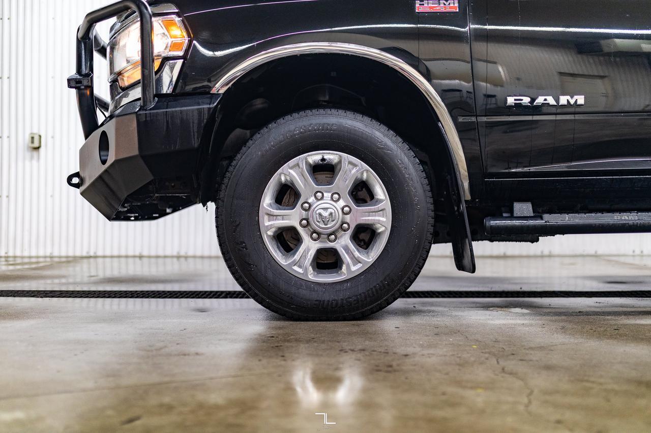 2020 Ram 2500 4x4 Crew Cab Big Horn HEMI BCam Red Deer AB