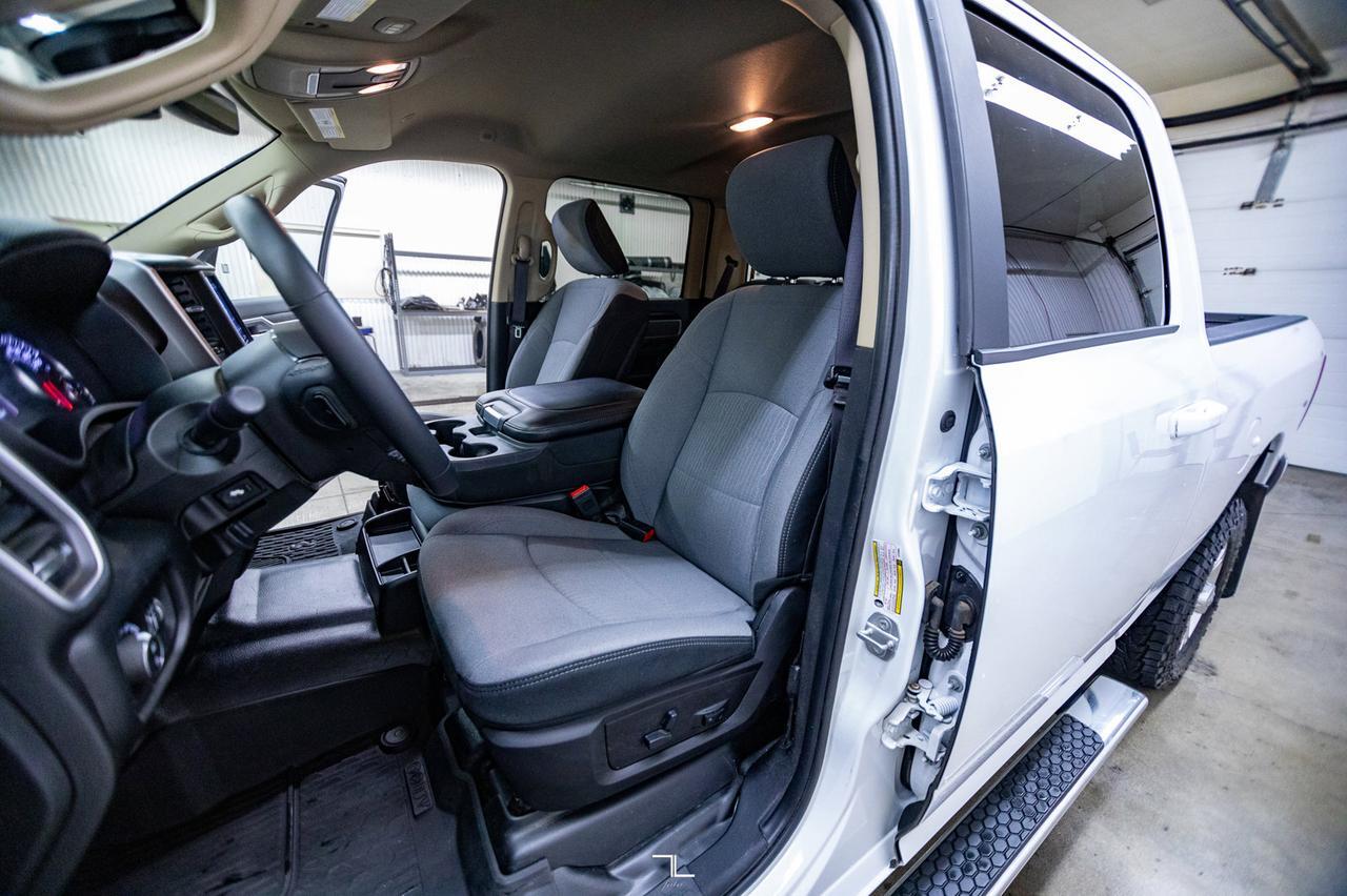 2020 Ram 2500 4x4 Crew Cab Big Horn HEMI BCam Red Deer AB