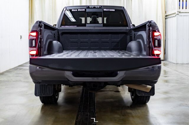 2020 Ram 2500 4x4 Crew Cab Laramie Diesel Leather Roof Nav Red Deer AB