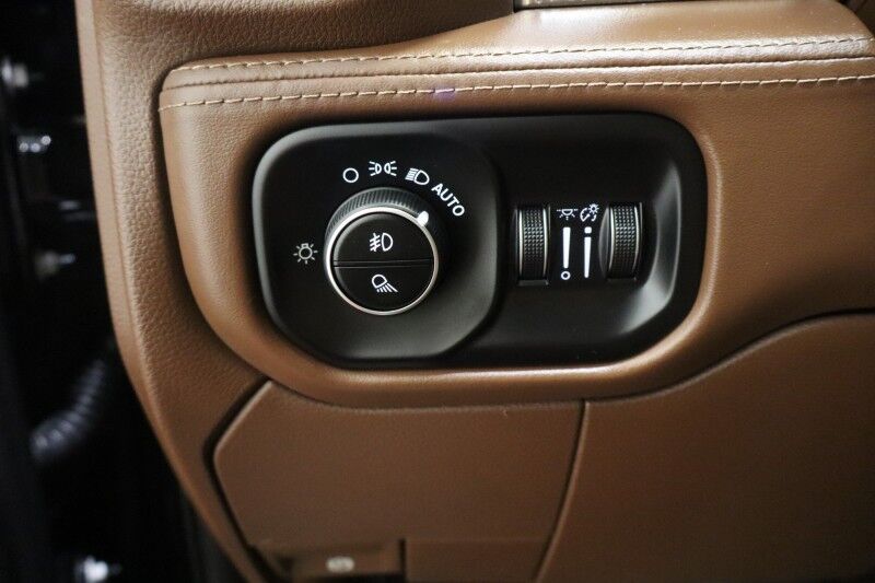 2020 Ram 2500 Longhorn Mega Cab 6.7L Diesel 12in GPS Sunroof FREE WARRANTY Arlington TX