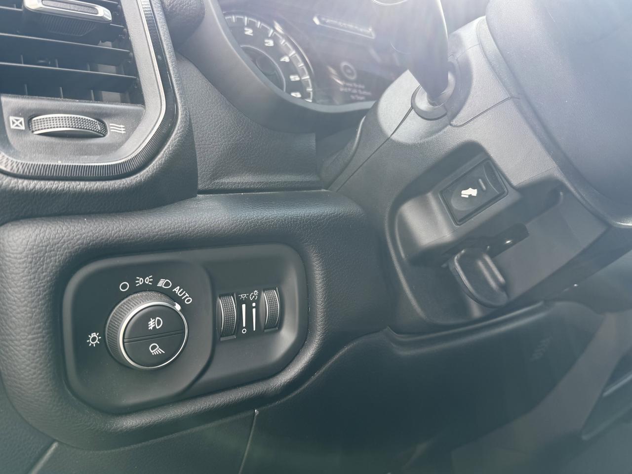 2020 Ram 2500 Power Wagon Crew Cab 4x4 | Low KMs | HEMI V8 | Front Bench | Sunroof | NAV | Leather Redwater AB