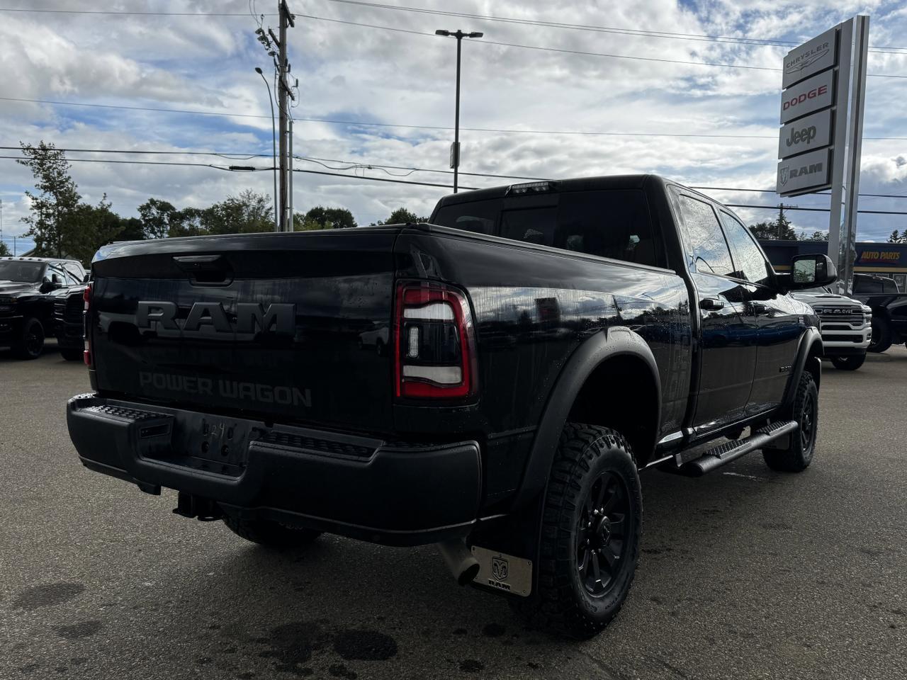 2020 Ram 2500 Power Wagon Crew Cab 4x4 | Low KMs | HEMI V8 | Front Bench | Sunroof | NAV | Leather Redwater AB