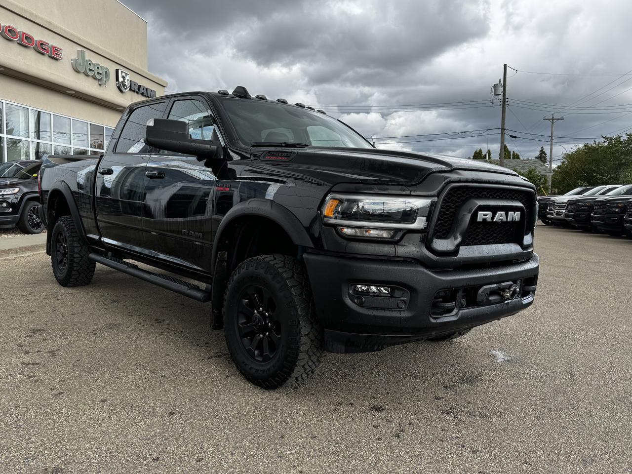2020 Ram 2500 Power Wagon Crew Cab 4x4 | Low KMs | HEMI V8 | Front Bench | Sunroof | NAV | Leather Redwater AB