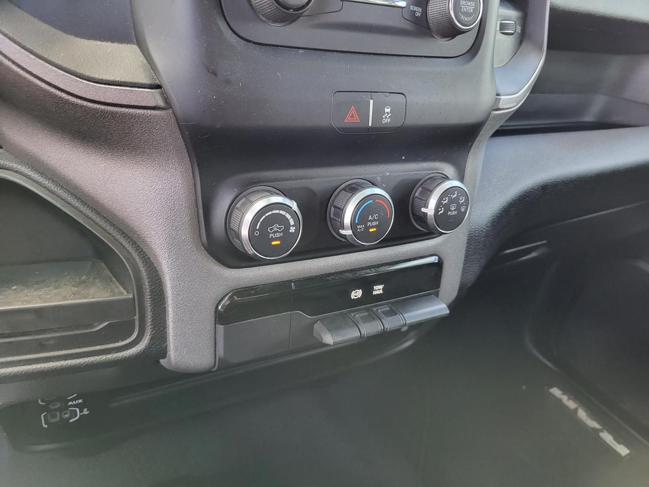 2020 Ram 2500 Tradesman 4x4 Crew Cab 6&apos;4 Box Beeville TX