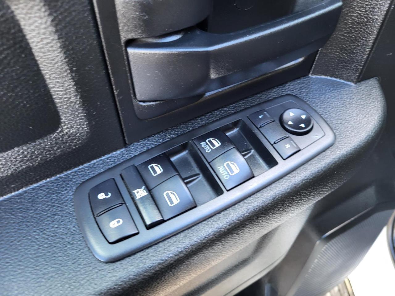 2020 Ram 2500 Tradesman 4x4 Crew Cab 6&apos;4 Box Beeville TX