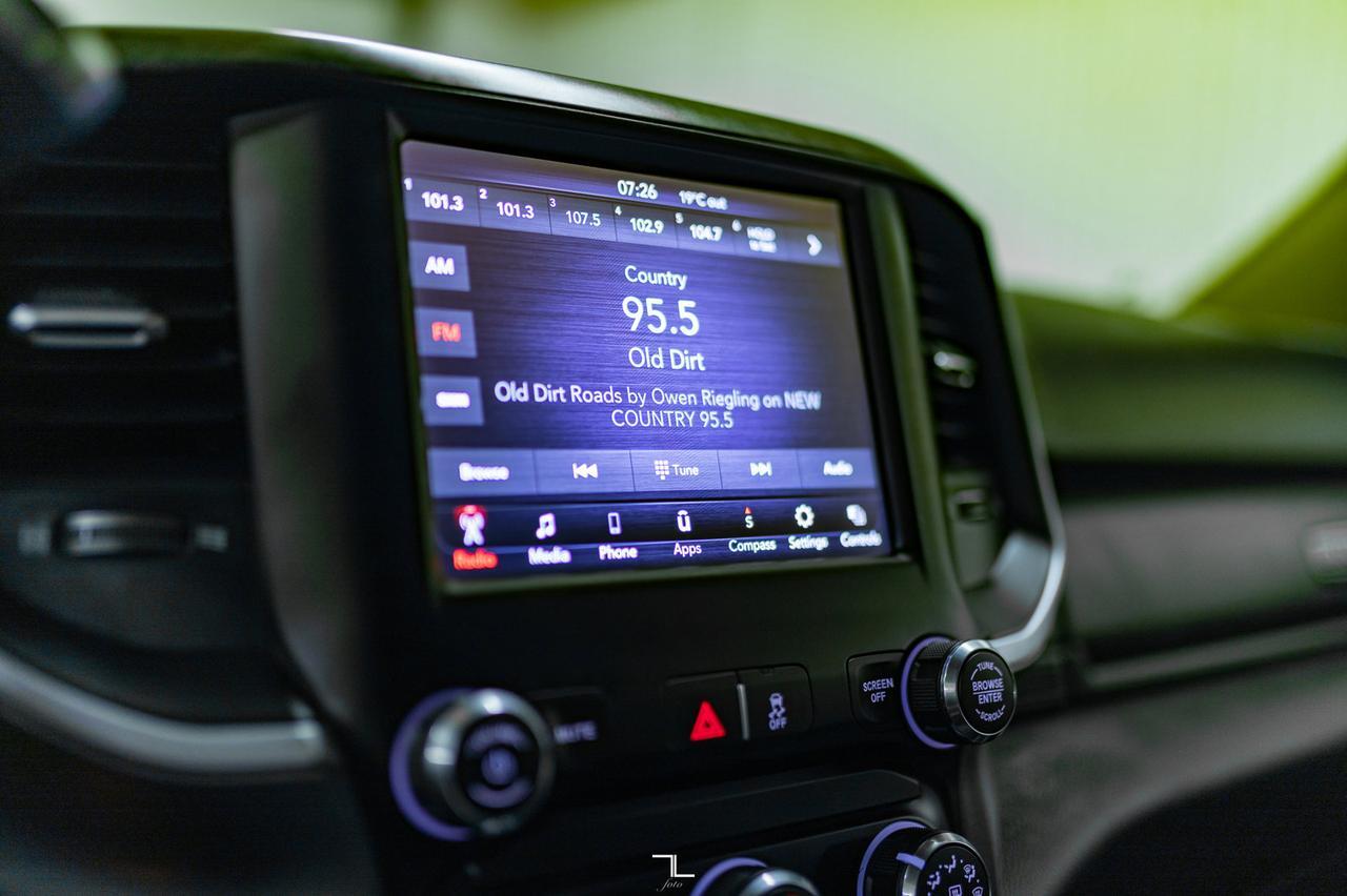 2020 Ram 3500 4x4 Crew Cab Big Horn Diesel Longbox BCam Red Deer AB