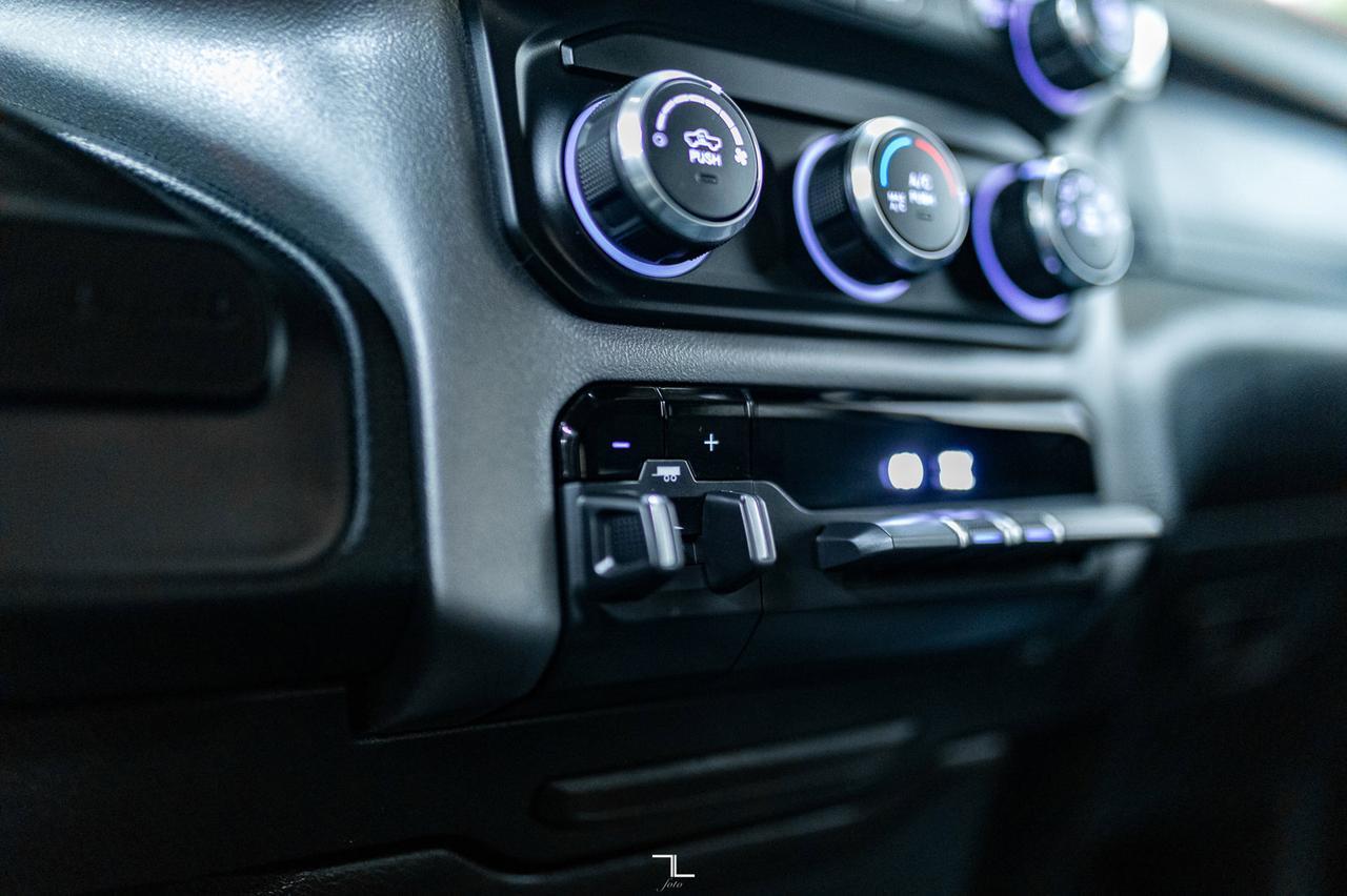 2020 Ram 3500 4x4 Crew Cab Big Horn Diesel Longbox BCam Red Deer AB