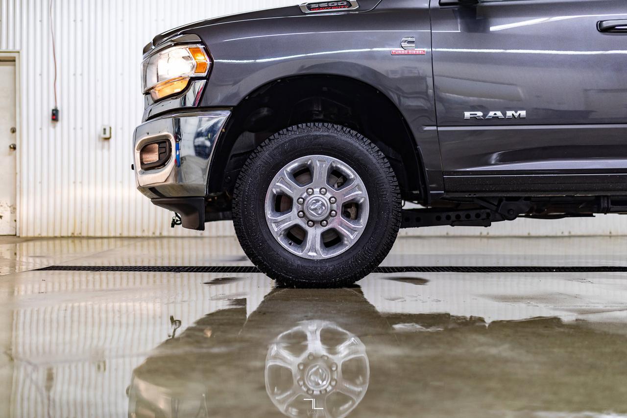 2020 Ram 3500 4x4 Crew Cab Big Horn Diesel Longbox BCam Red Deer AB