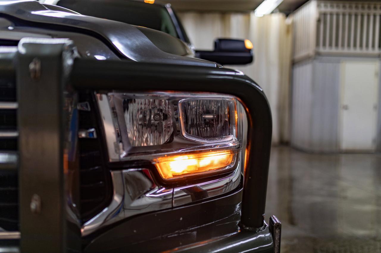 2020 Ram 3500 4x4 Crew Cab Big Horn Dually Diesel AISIN Nav Red Deer AB