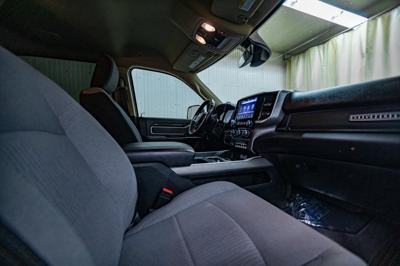 2020 Ram 3500 4x4 Crew Cab Big Horn Dually Diesel AISIN Nav Red Deer AB