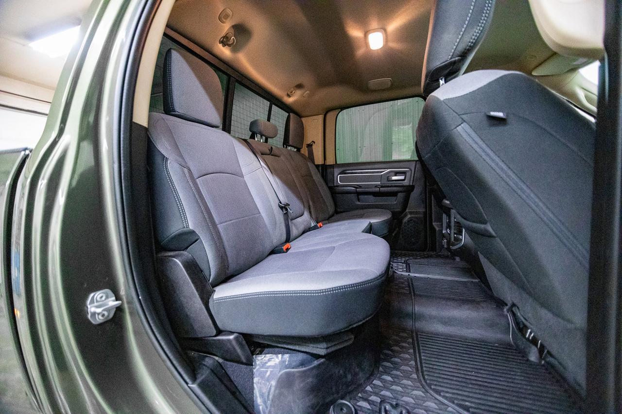 2020 Ram 3500 4x4 Crew Cab Big Horn Dually Diesel AISIN Nav Red Deer AB