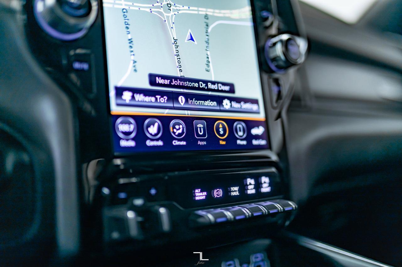 2020 Ram 3500 4x4 Crew Cab Laramie Diesel AISIN Leather Roof Nav Red Deer AB