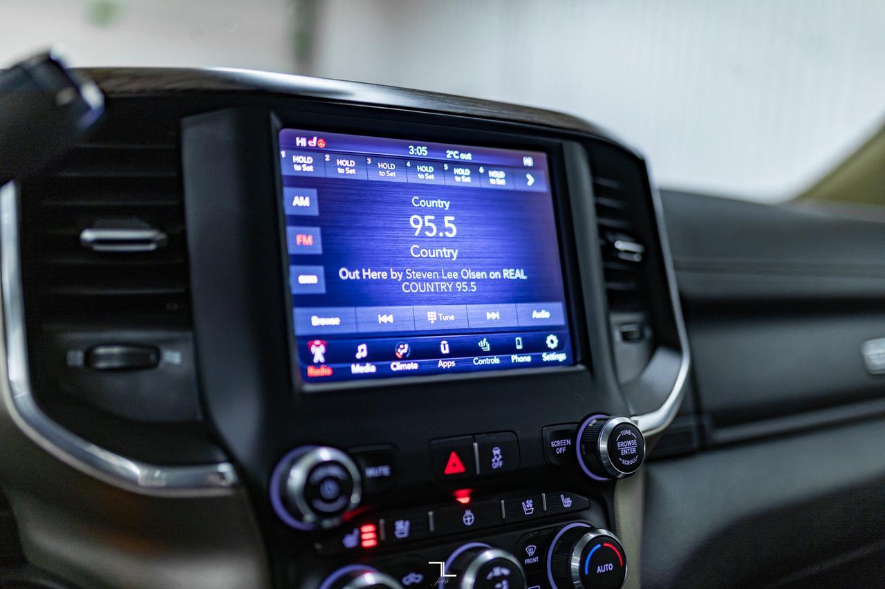 2020 Ram 3500 4x4 Crew Cab Laramie Diesel Dually Leather Nav Red Deer AB