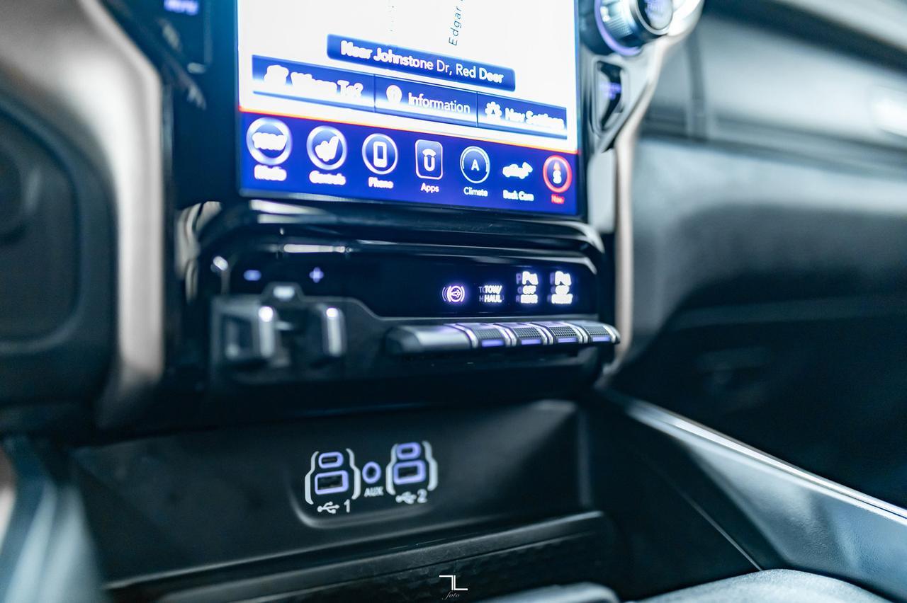 2020 Ram 3500 4x4 Crew Cab Laramie Diesel Leather Roof Nav Red Deer AB