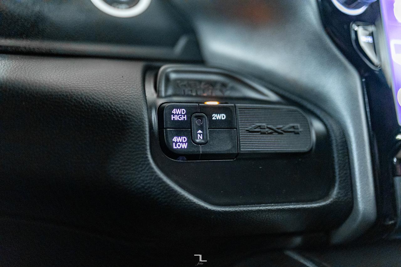 2020 Ram 3500 4x4 Crew Cab Laramie Dually Diesel Leather Roof Nav Red Deer AB