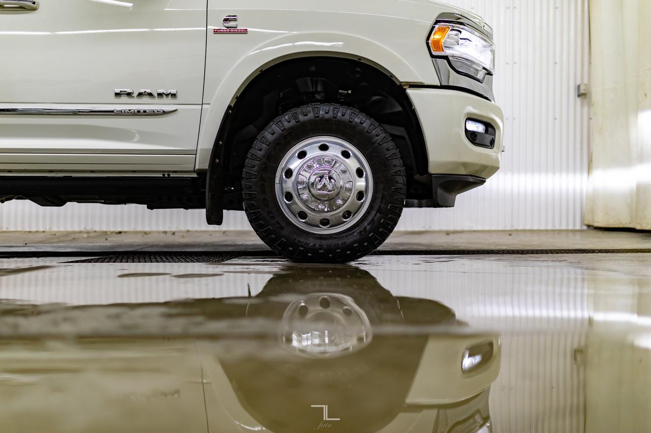 2020 Ram 3500 4x4 Crew Cab Limited Dually AISIN Leather Roof Nav Red Deer AB