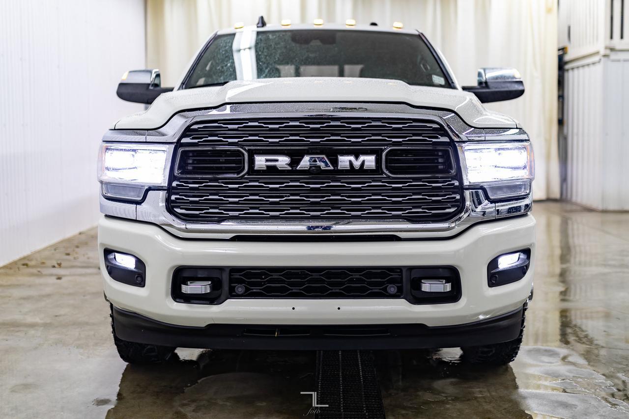 2020 Ram 3500 4x4 Crew Cab Limited Dually AISIN Leather Roof Nav Red Deer AB