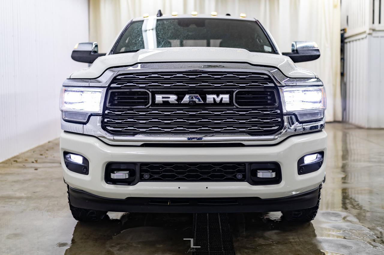 2020 Ram 3500 4x4 Crew Cab Limited Dually AISIN Leather Roof Nav Red Deer AB