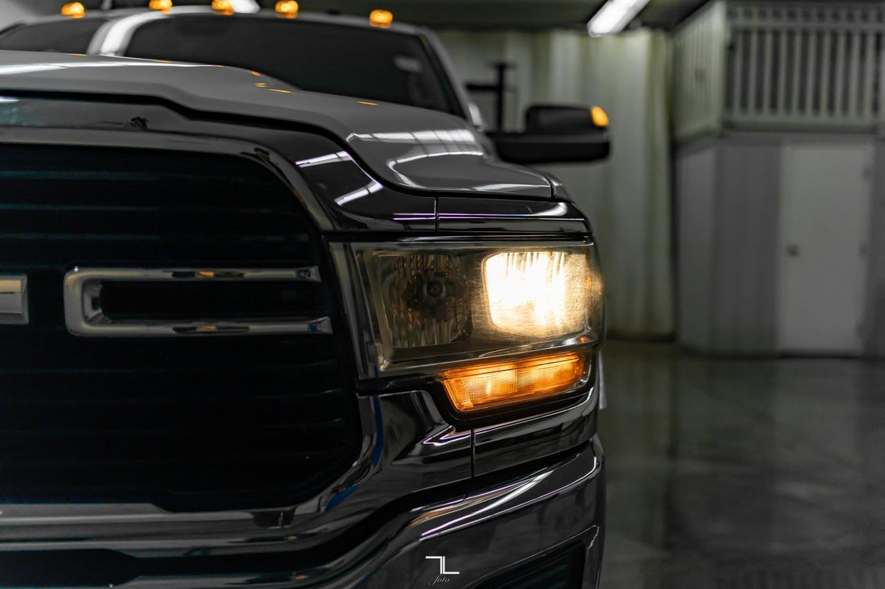 2020 Ram 3500 4x4 Crew Cab SLT Dually Deck HEMI Red Deer AB