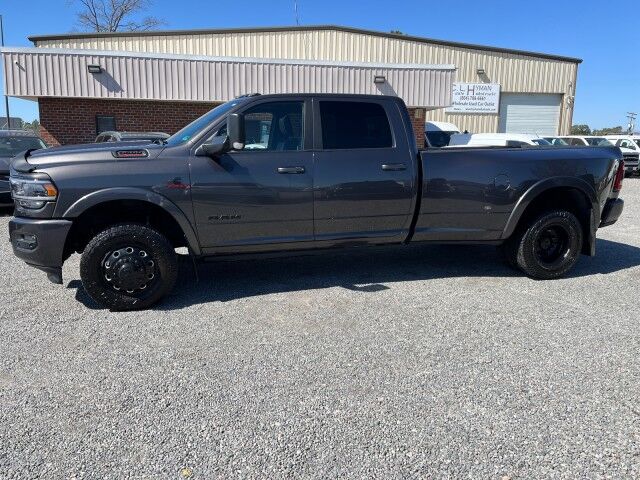 2020 Ram 3500 Laramie Crew Cab 4x4 Cummins Diesel