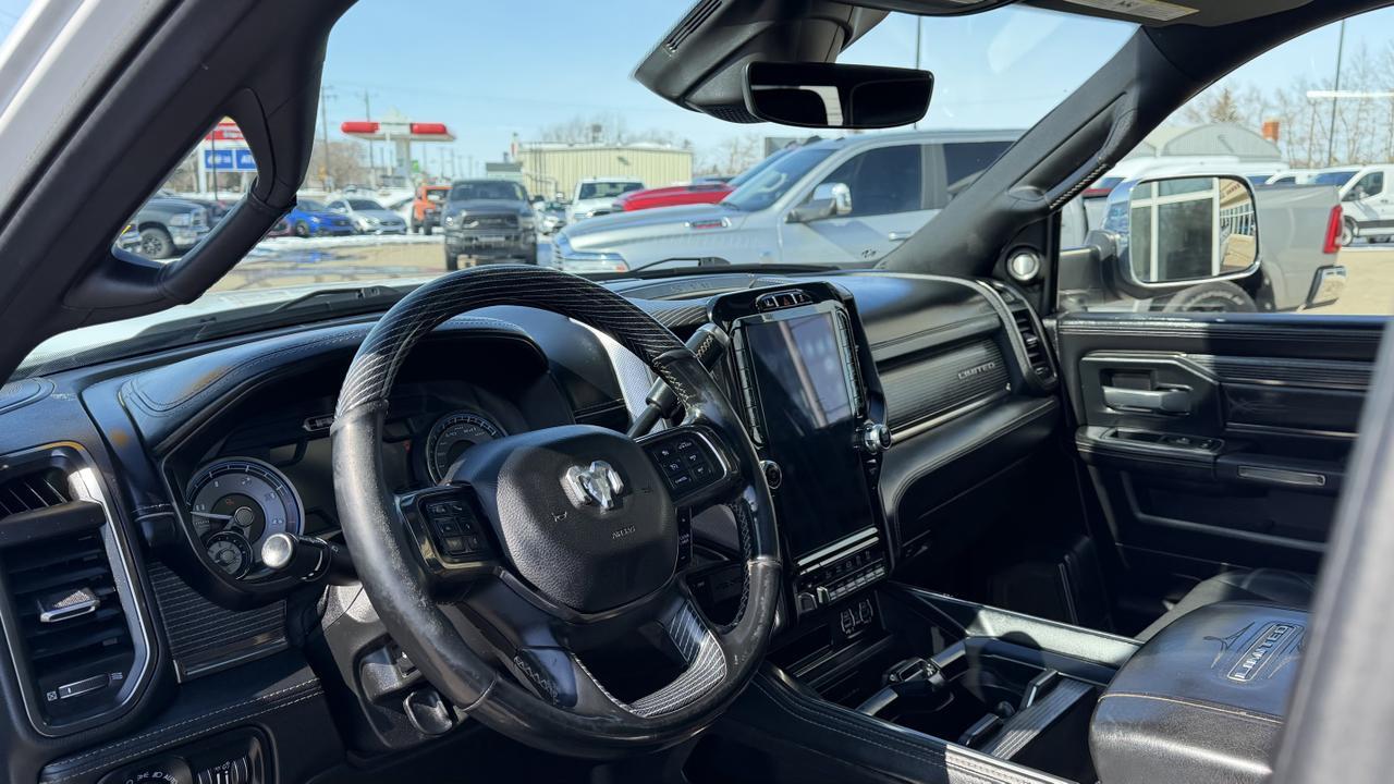 2020 Ram 3500 Limited | Cummins Turbo Diesel | Leather Interior | NAV | Heated Vented Seats | Remote Start Redwater AB