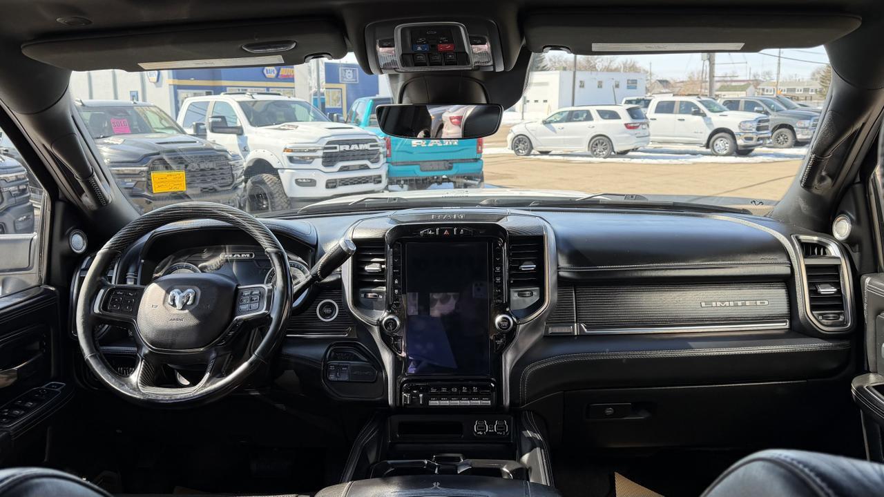 2020 Ram 3500 Limited | Cummins Turbo Diesel | Leather Interior | NAV | Heated Vented Seats | Remote Start Redwater AB