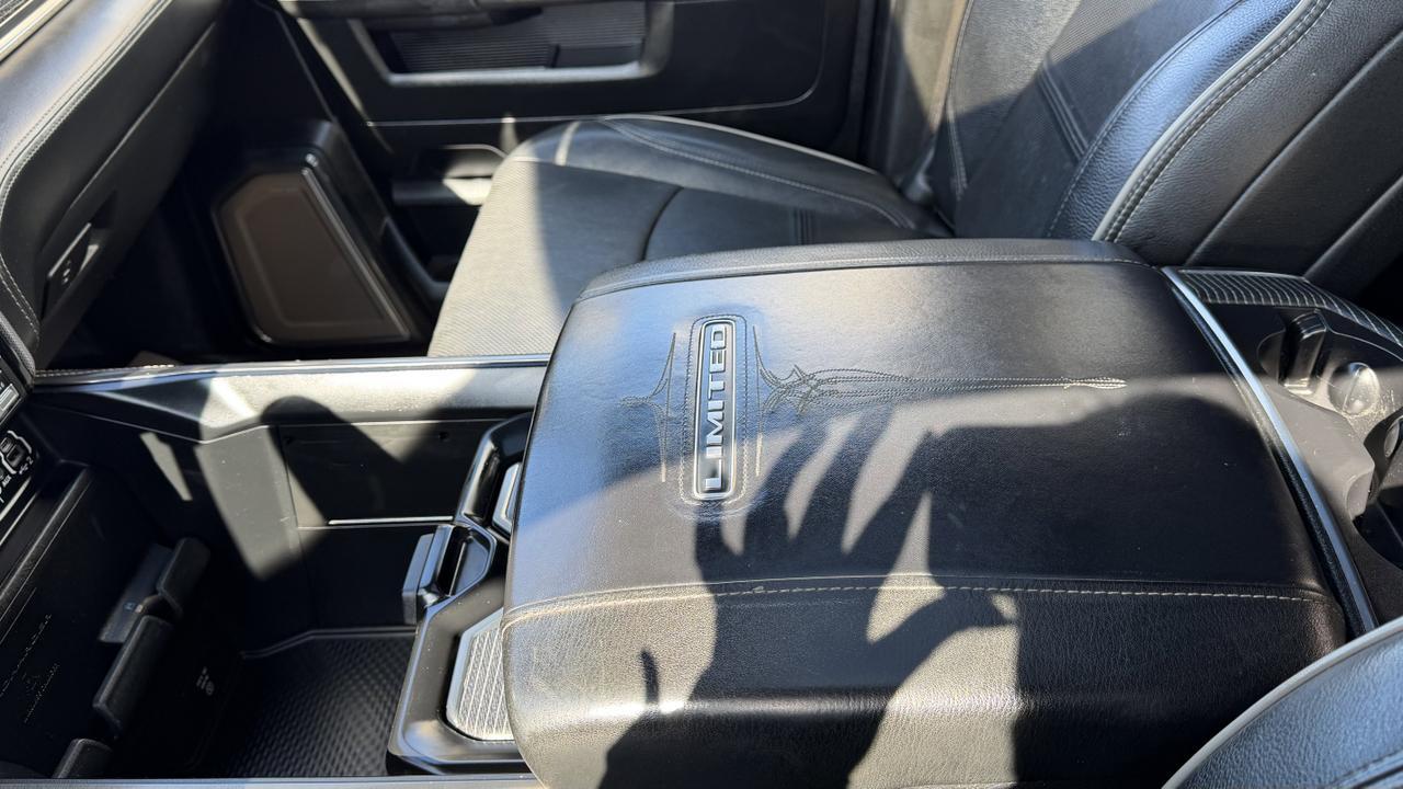 2020 Ram 3500 Limited | Cummins Turbo Diesel | Leather Interior | NAV | Heated Vented Seats | Remote Start Redwater AB