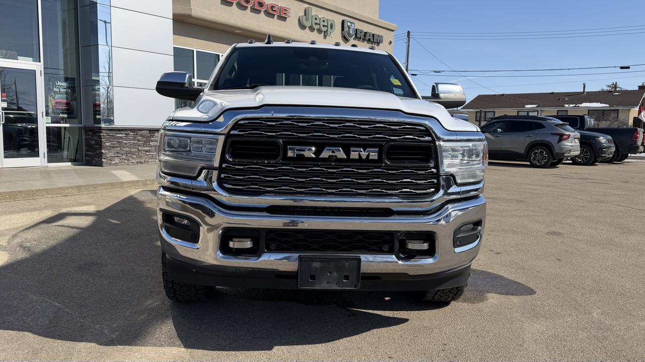 2020 Ram 3500 Limited | Cummins Turbo Diesel | Leather Interior | NAV | Heated Vented Seats | Remote Start Redwater AB