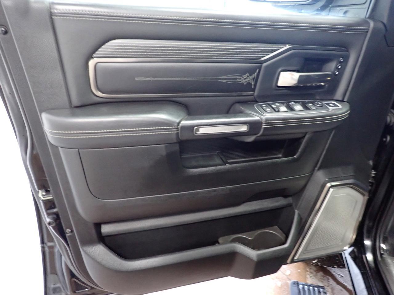 2020 Ram 3500 Limited 4WD CREW CAB LEATHER NAVI SUNROOF 6'4" BOX *DIESEL* Listowel ON