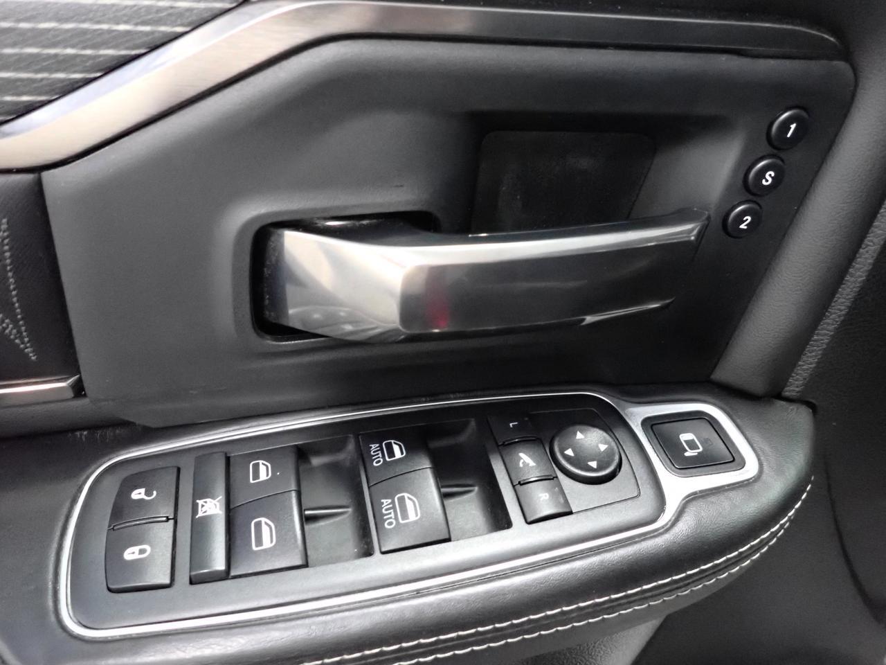 2020 Ram 3500 Limited 4WD CREW CAB LEATHER NAVI SUNROOF 6'4" BOX *DIESEL* Listowel ON