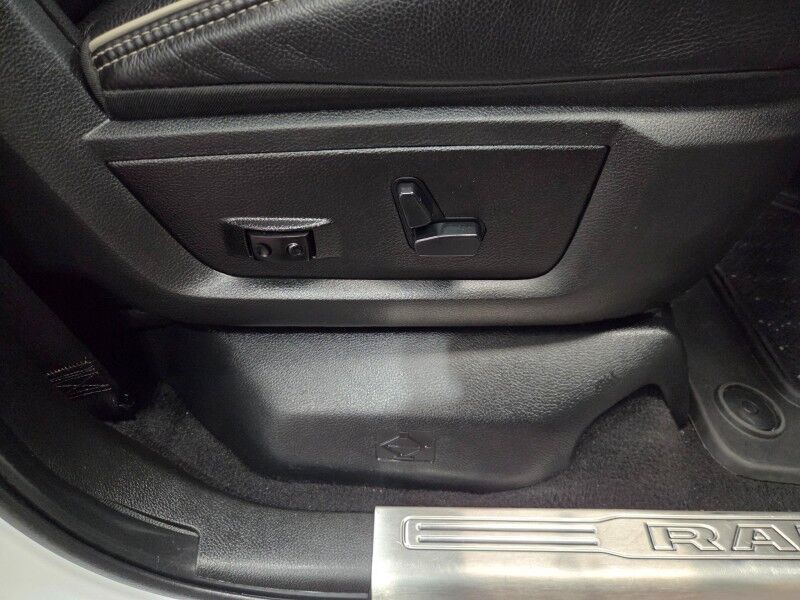 2020 Ram 3500 Limited 4WD Dually 6.7L Diesel 12in Screen NEW Tires FREE WARRANTY Call (682)587-6288 Arlington TX