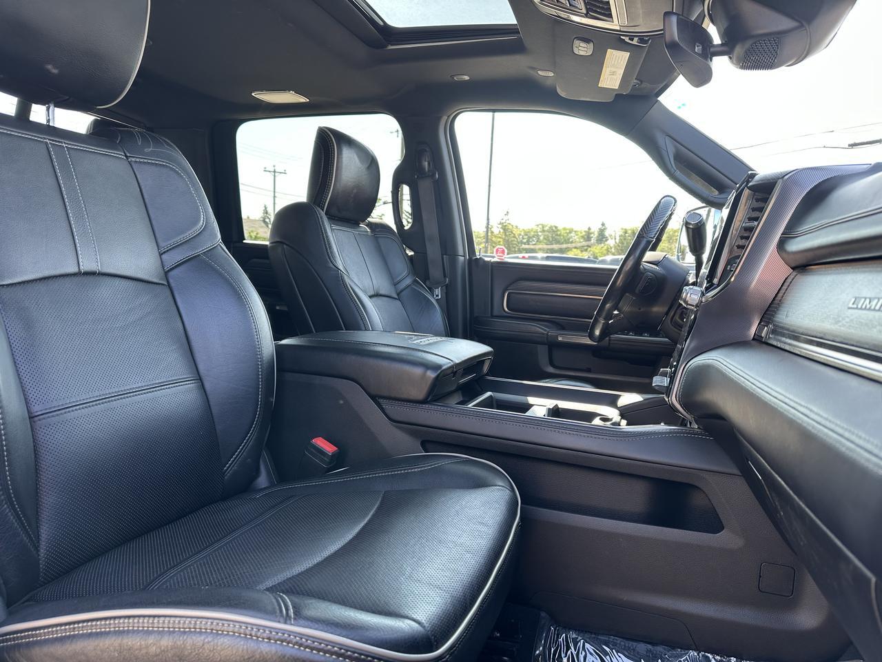 2020 Ram 3500 Limited Crew Cab | Aisin | 360 Camera | Sun Roof | Auto Level Suspension | Ram Box | 5th Wheel Prep Redwater AB