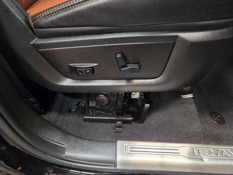 2020 Ram 3500 Longhorn Dually 6.7L Diesel 12in Screen GPS Camera Gooseneck FREE WARRANT Arlington TX