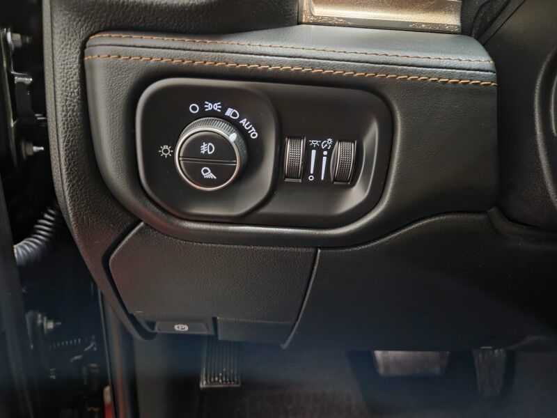 2020 Ram 3500 Longhorn Dually 6.7L Diesel 12in Screen GPS Camera Gooseneck FREE WARRANT Arlington TX