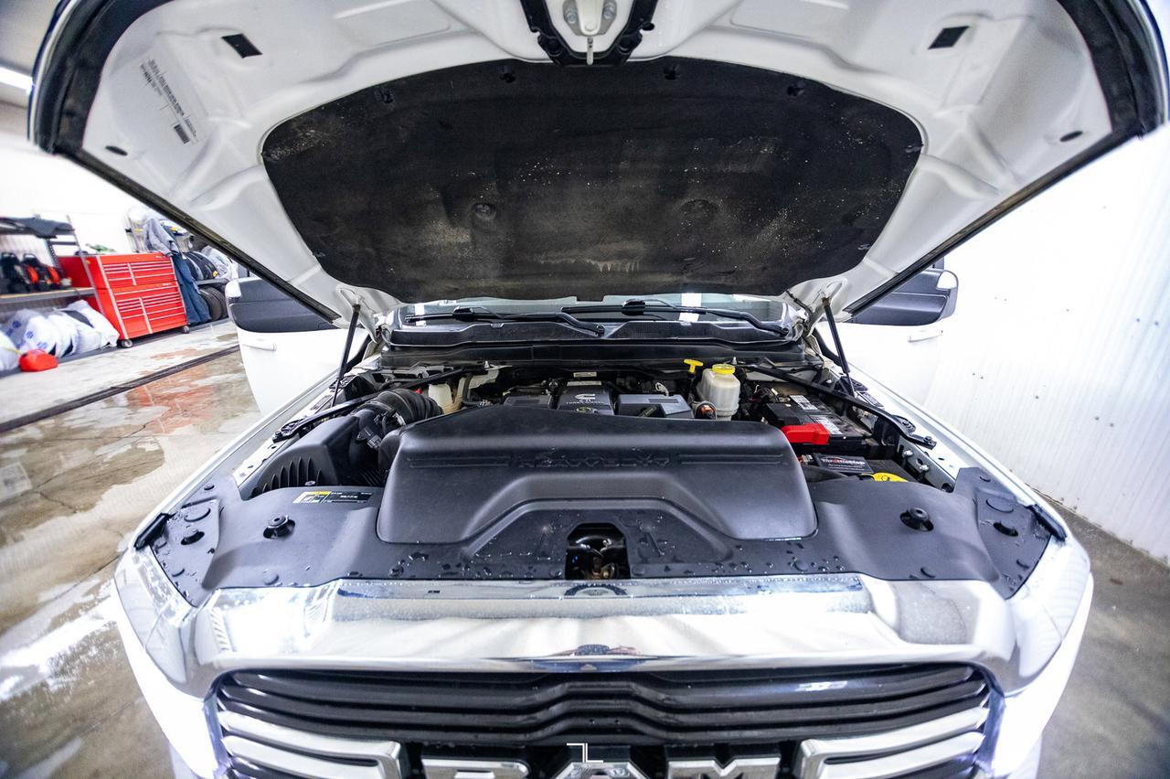 2020 Ram 5500 4x4 Crew Cab SLT Deck Diesel AISIN BCam Red Deer AB