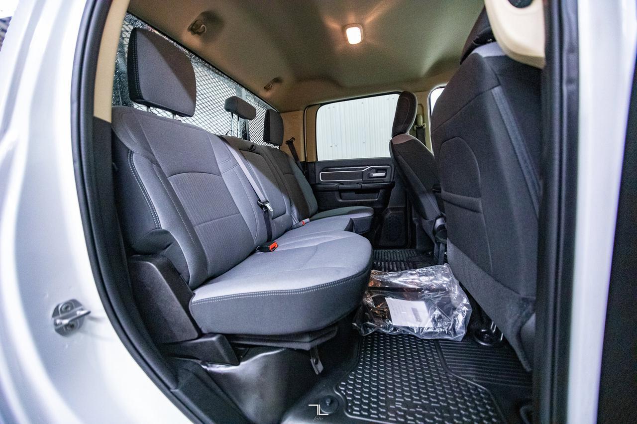 2020 Ram 5500 4x4 Crew Cab SLT Deck Diesel AISIN Red Deer AB