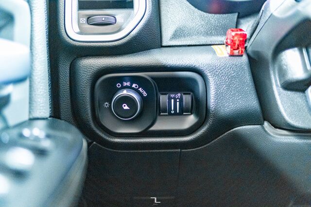 2020 Ram 5500 4x4 Crew Cab SLT Deck Diesel AISIN Red Deer AB