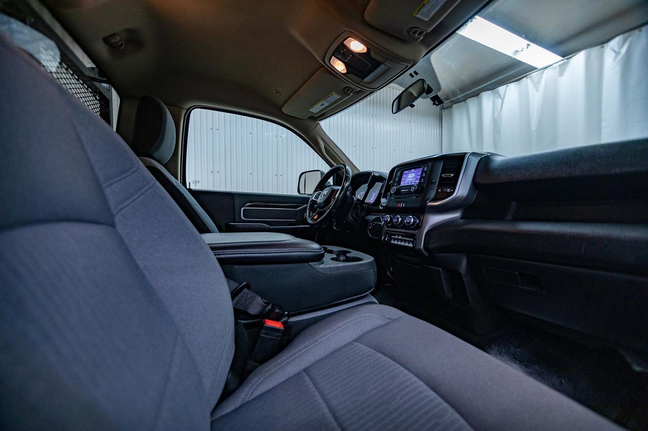 2020 Ram 5500 4x4 Reg Cab SLT Deck Diesel AISIN BCam Red Deer AB