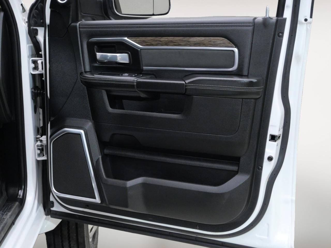 2020 Ram 5500 Chassis Laramie Aisin 6.7L Cummins 4x4 Mansfield TX
