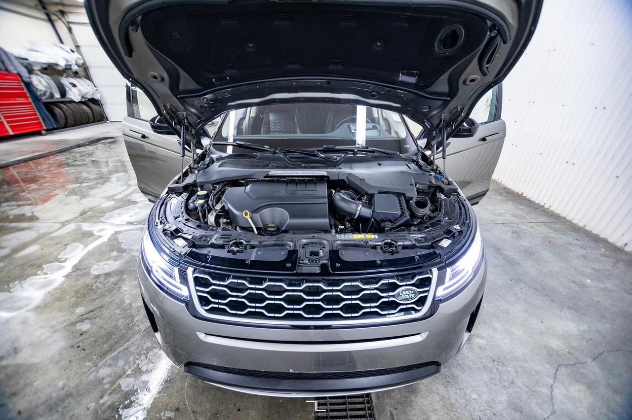 2020 Range Rover Evoque AWD SE Leather Roof Nav BCam Red Deer AB