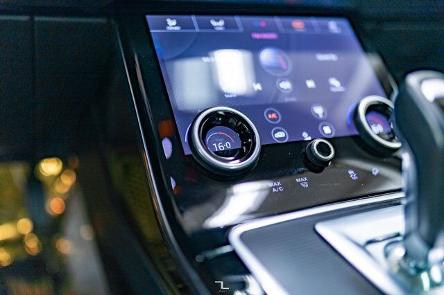 2020 Range Rover Evoque AWD SE Leather Roof Nav BCam Red Deer AB